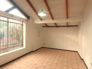 Venta Hermosa Casa Luminosa 3D2B con Estacionamiento, Maipú