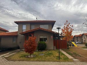 Casa en venta– Condominio Las Barricas