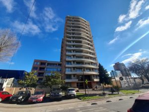 Arriendo departamento en Edificio Alta Vista