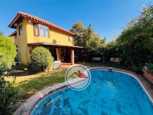 Venta preciosa casa 336 mts2 terreno Altos del Valle