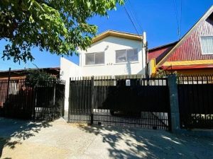 Se arrienda casa para oficinas en Yerbas Buenas