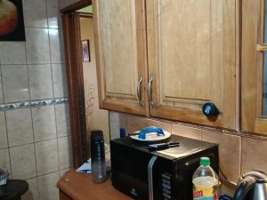 Casa De Un Piso En Pasaje Cerrado En Buen Estado